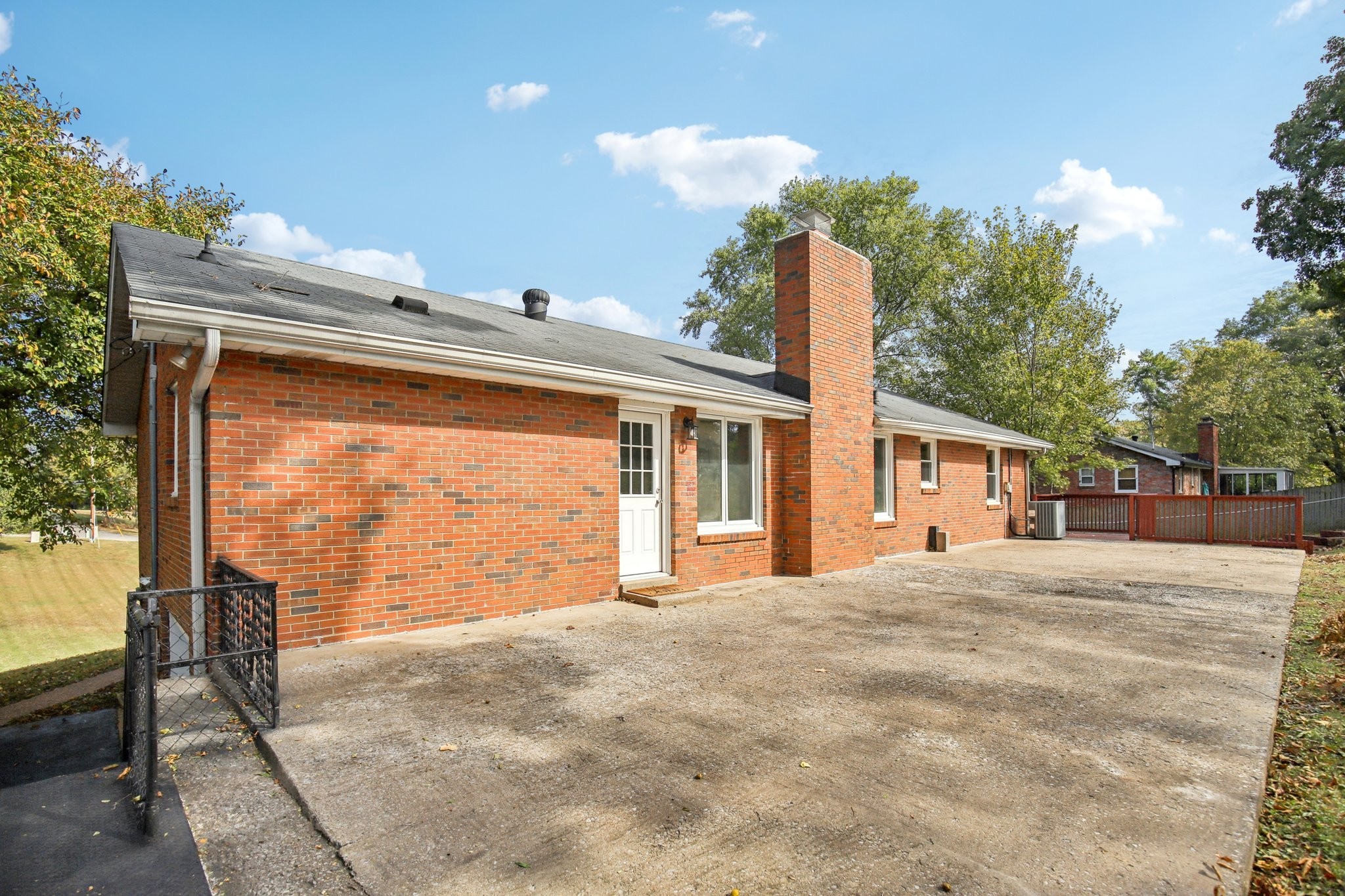 2411 Cloverdale Road Nashville TN 37214
