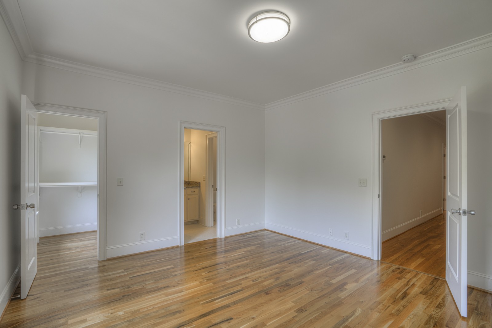 1800B Ashwood Avenue Nashville TN 37212