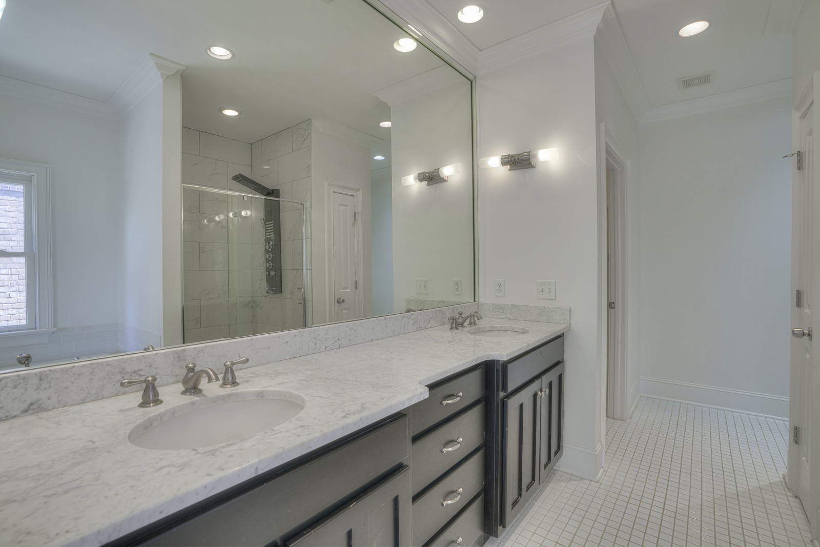 1800B Ashwood Avenue Nashville TN 37212