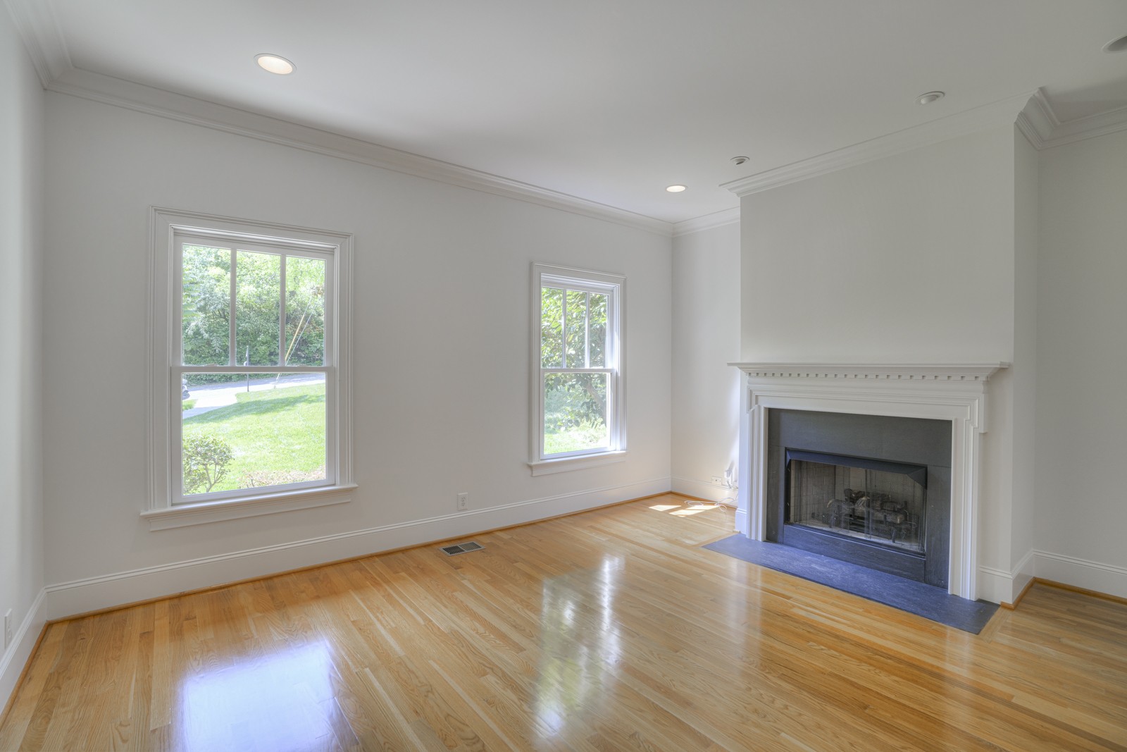 1800B Ashwood Avenue Nashville TN 37212