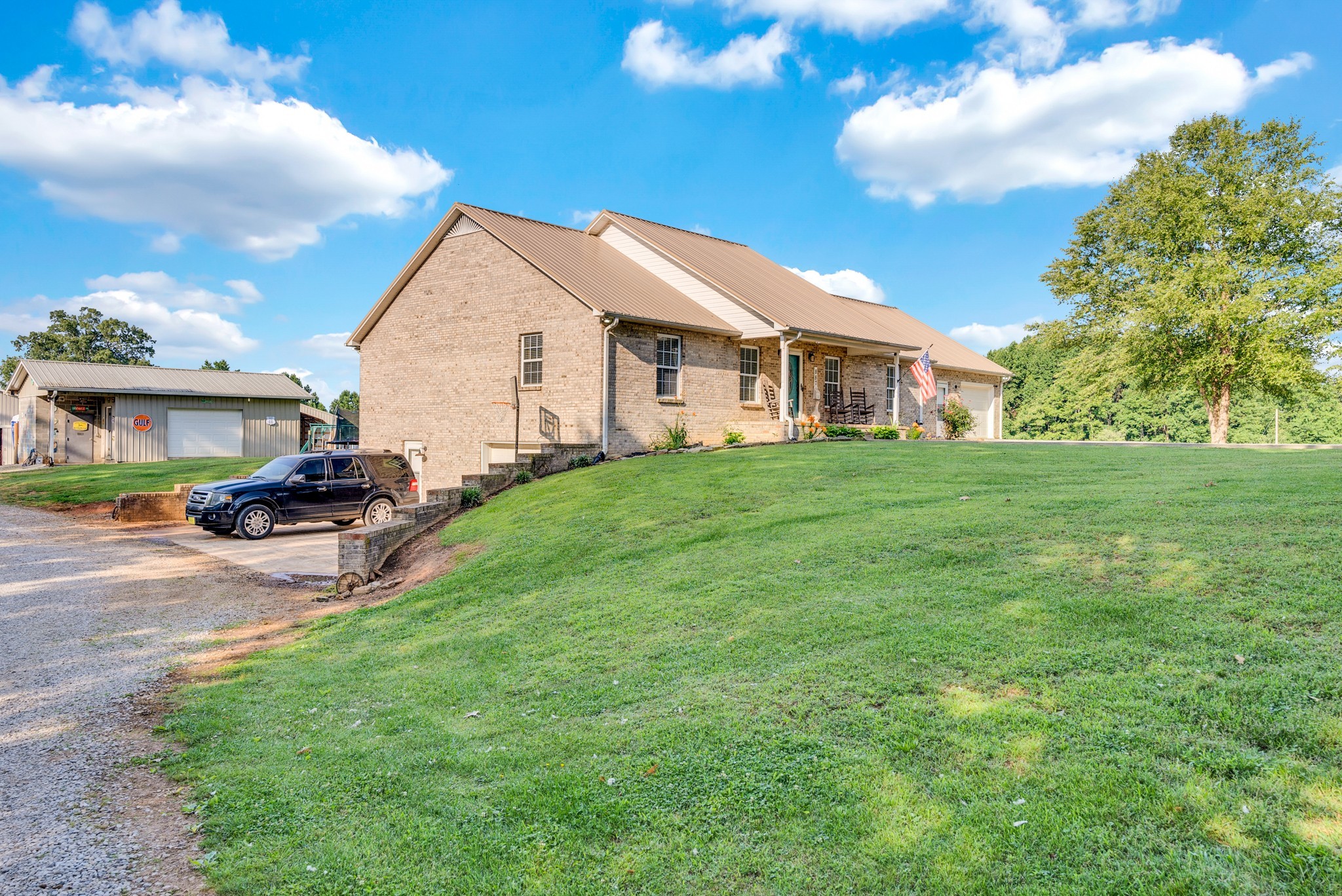 887 Ray Cemetery Road Sparta TN 38583