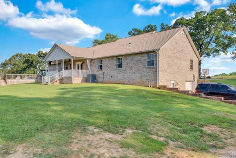 887 Ray Cemetery Road Sparta TN 38583