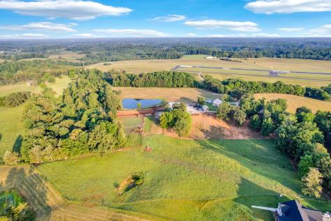 887 Ray Cemetery Road Sparta TN 38583