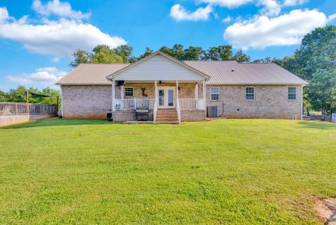 887 Ray Cemetery Road Sparta TN 38583