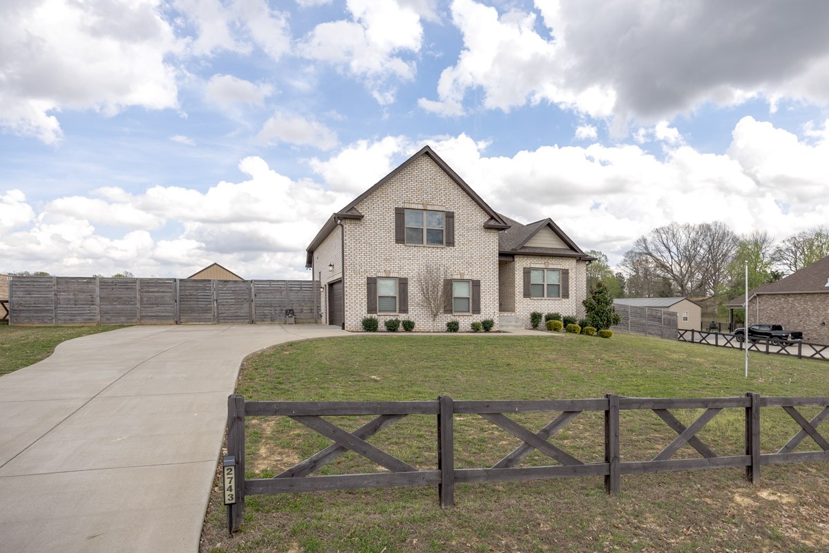 2743 W County Farm Road Springfield TN 37172
