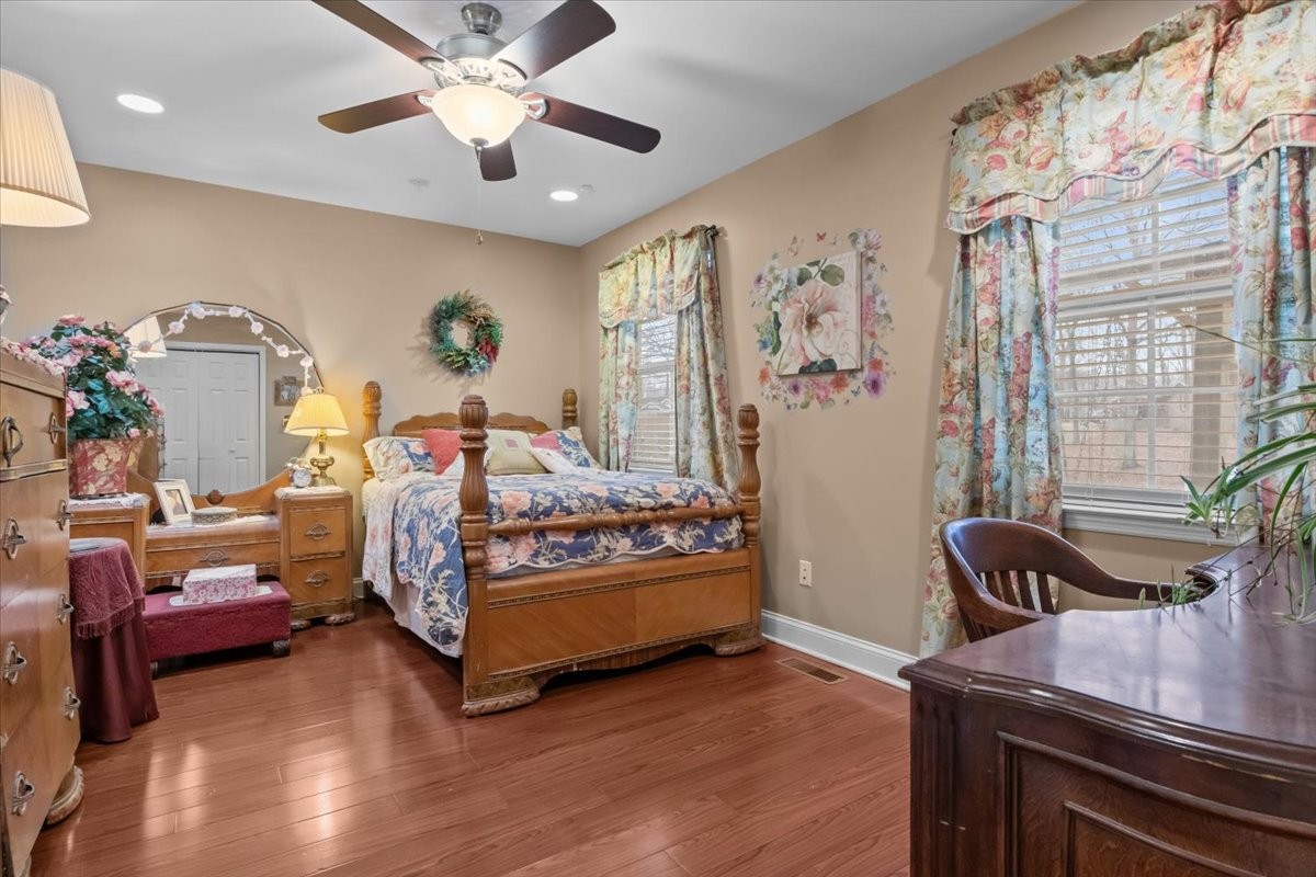 307 Crestview Drive Dickson TN 37055