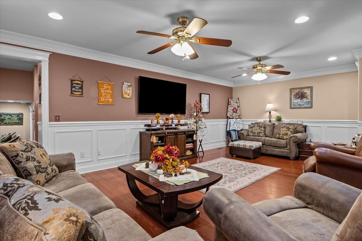 307 Crestview Drive Dickson TN 37055