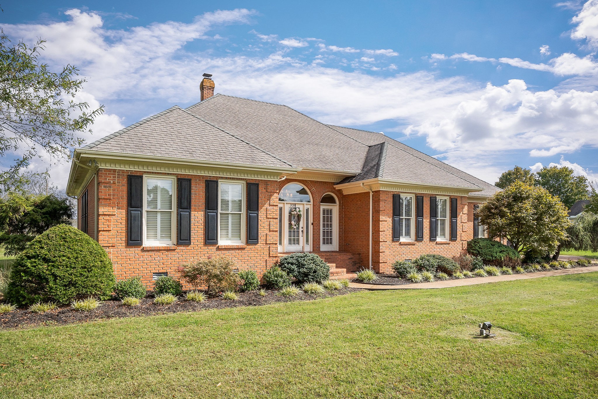 328 Riley Avenue Smithville TN 37166