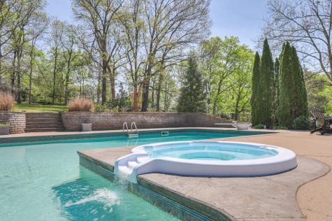 1100 Newmans Trail Hendersonville TN 37075