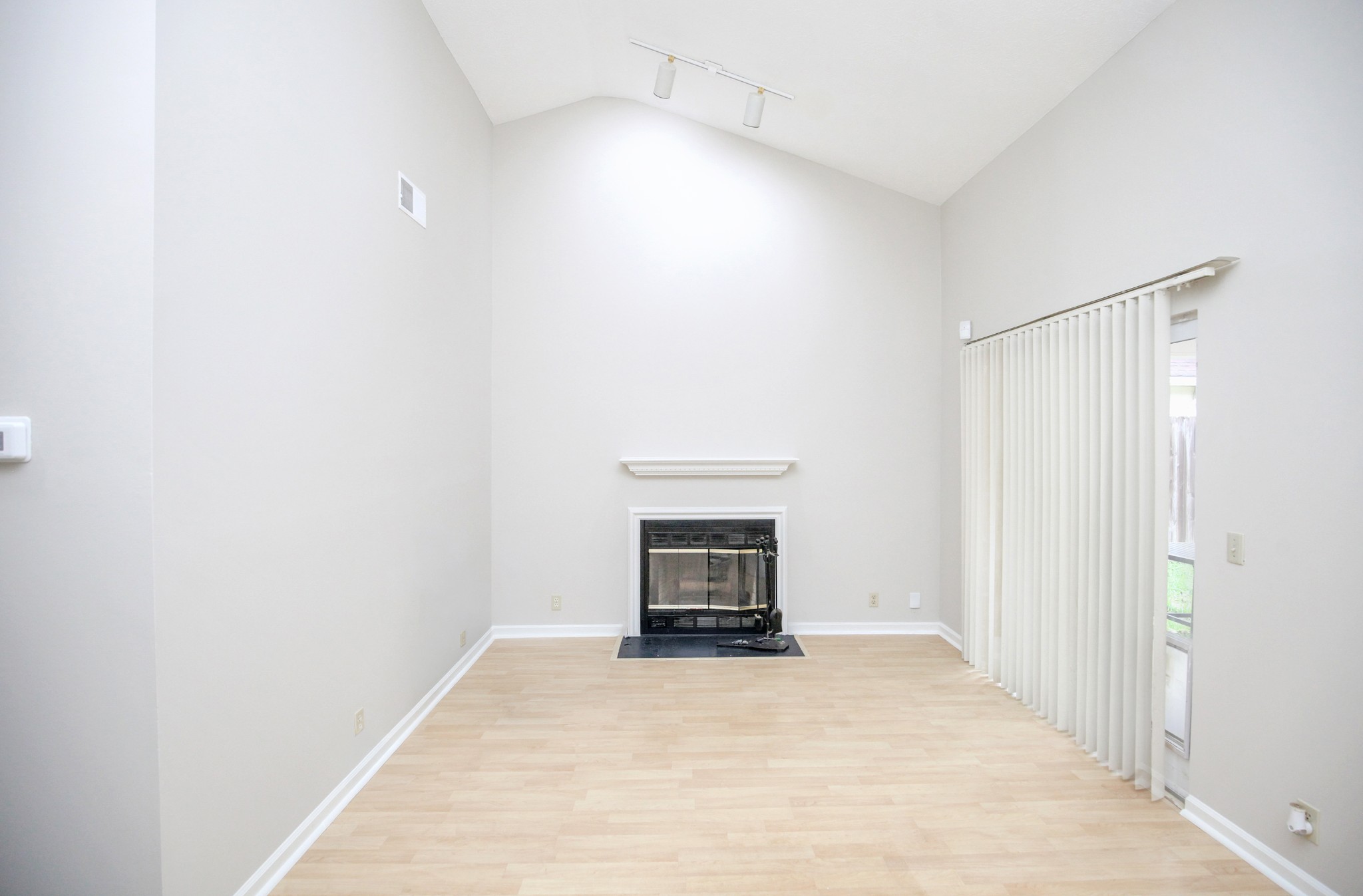 2009 Valley Drive Goodlettsville TN 37072