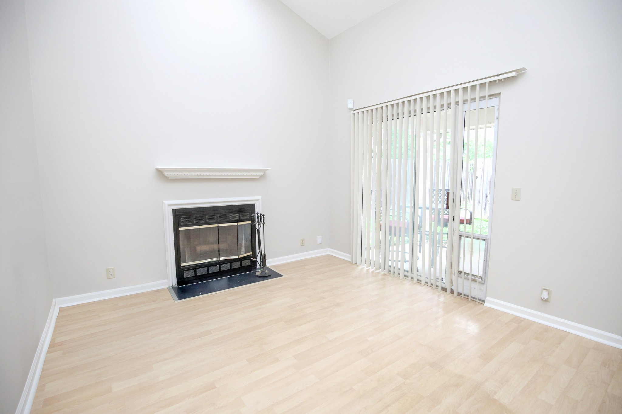2009 Valley Drive Goodlettsville TN 37072