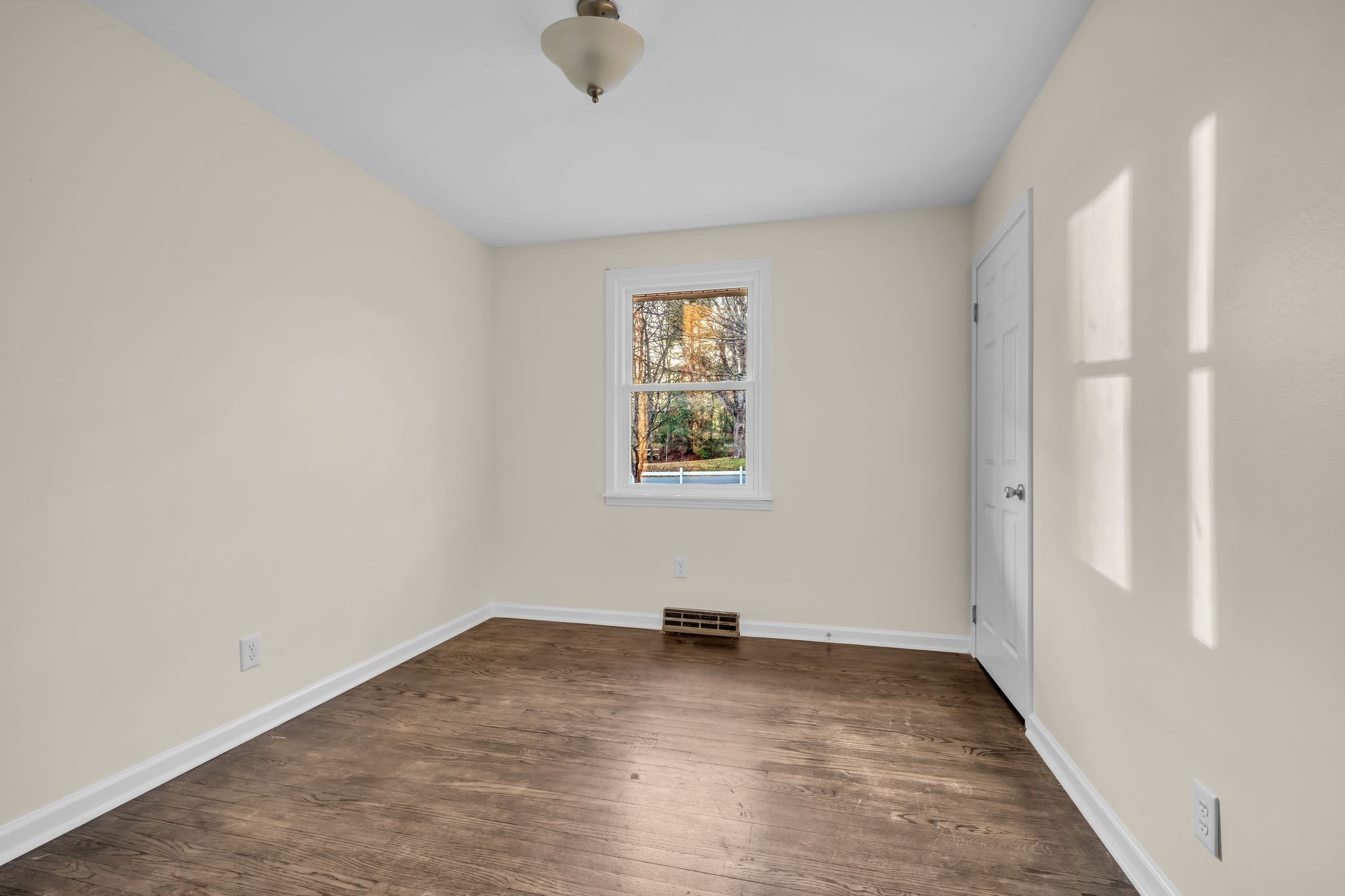 120 Robin Hood Road Dickson TN 37055