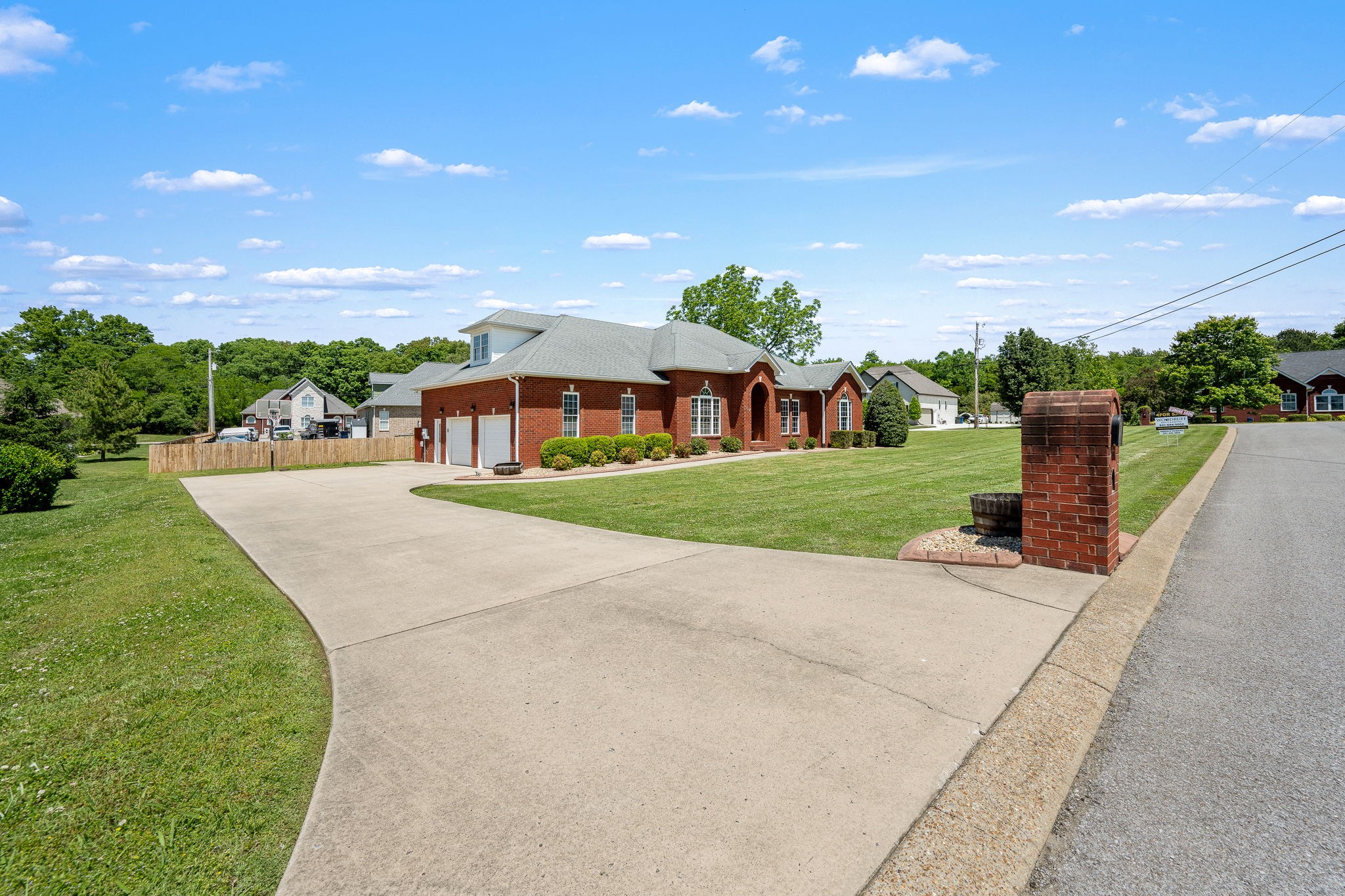 100 Canary Lane Shelbyville TN 37160