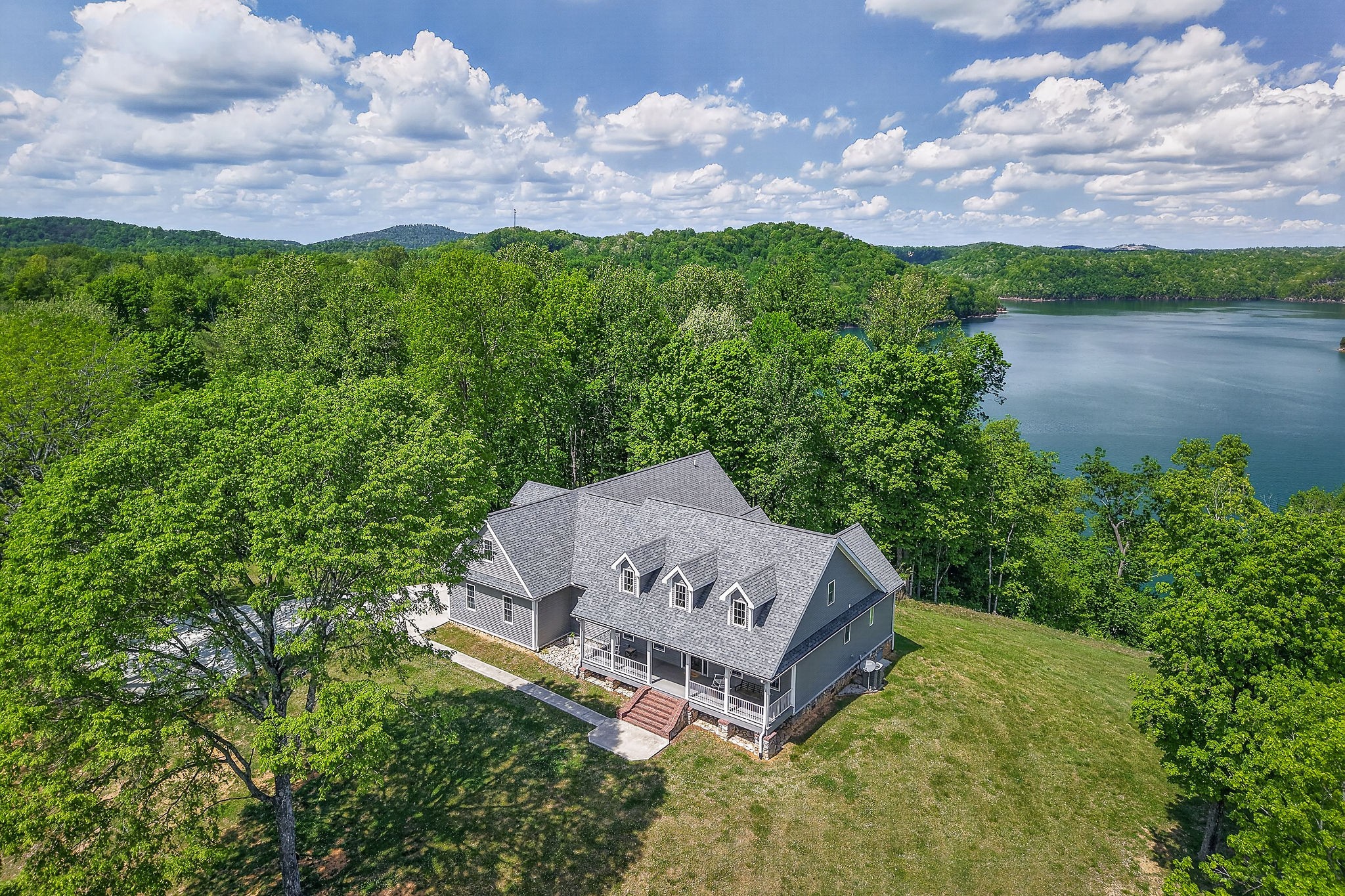 487 Cedar Hill Road Celina TN 38551