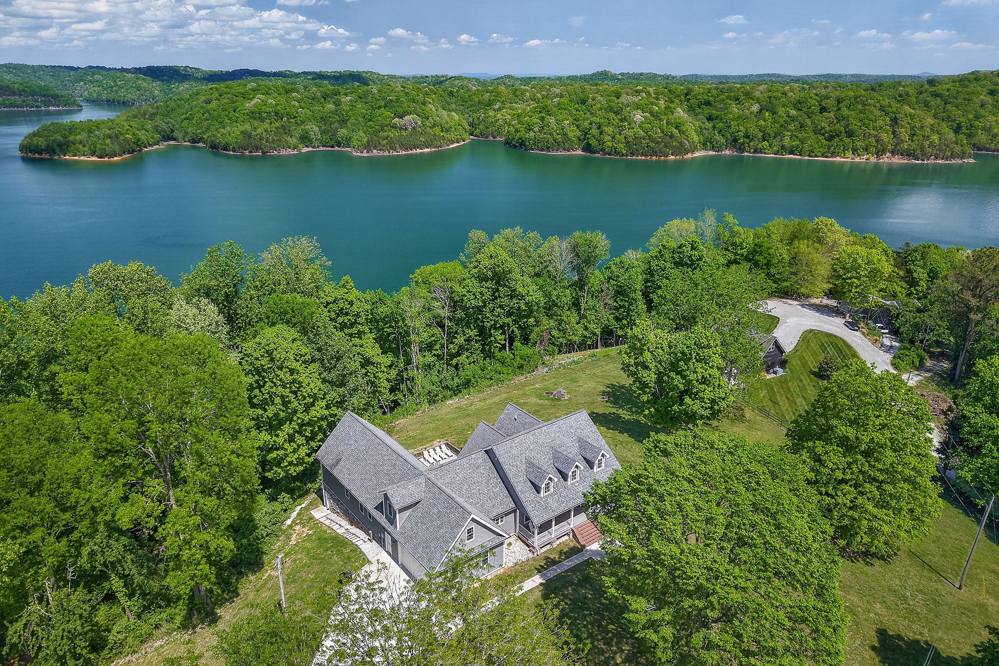 487 Cedar Hill Road Celina TN 38551