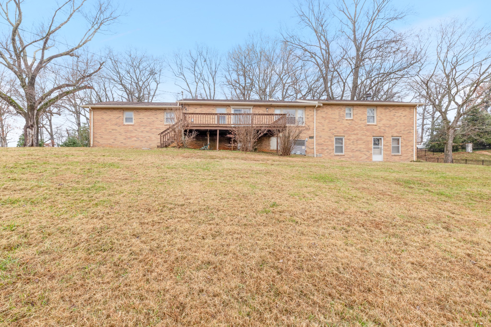 2054 Ridgecrest Circle Dickson TN 37055