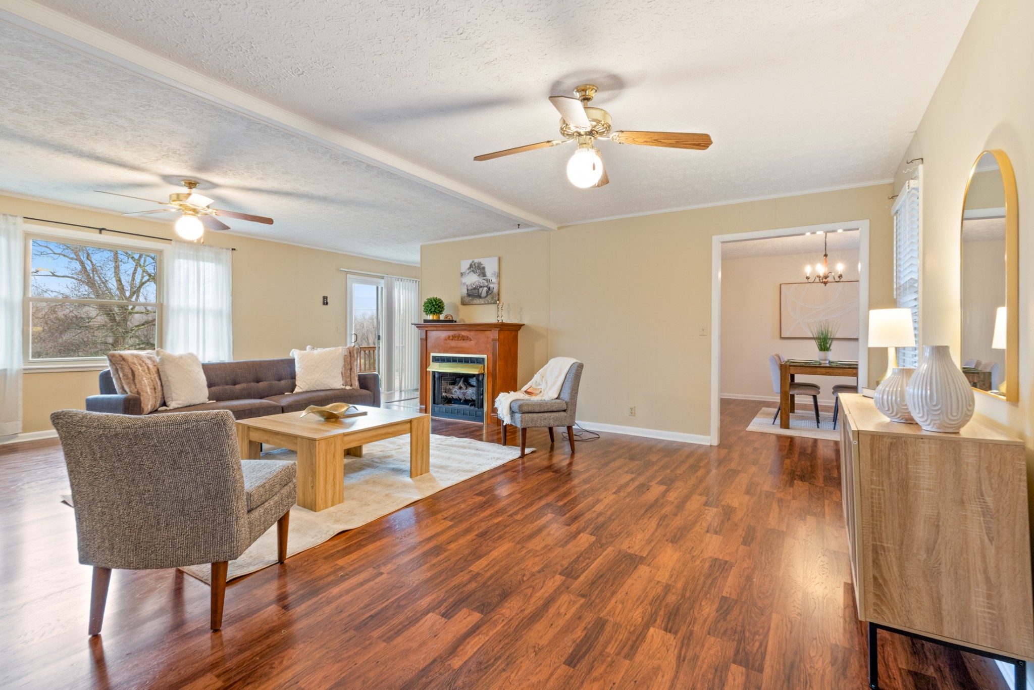 2054 Ridgecrest Circle Dickson TN 37055