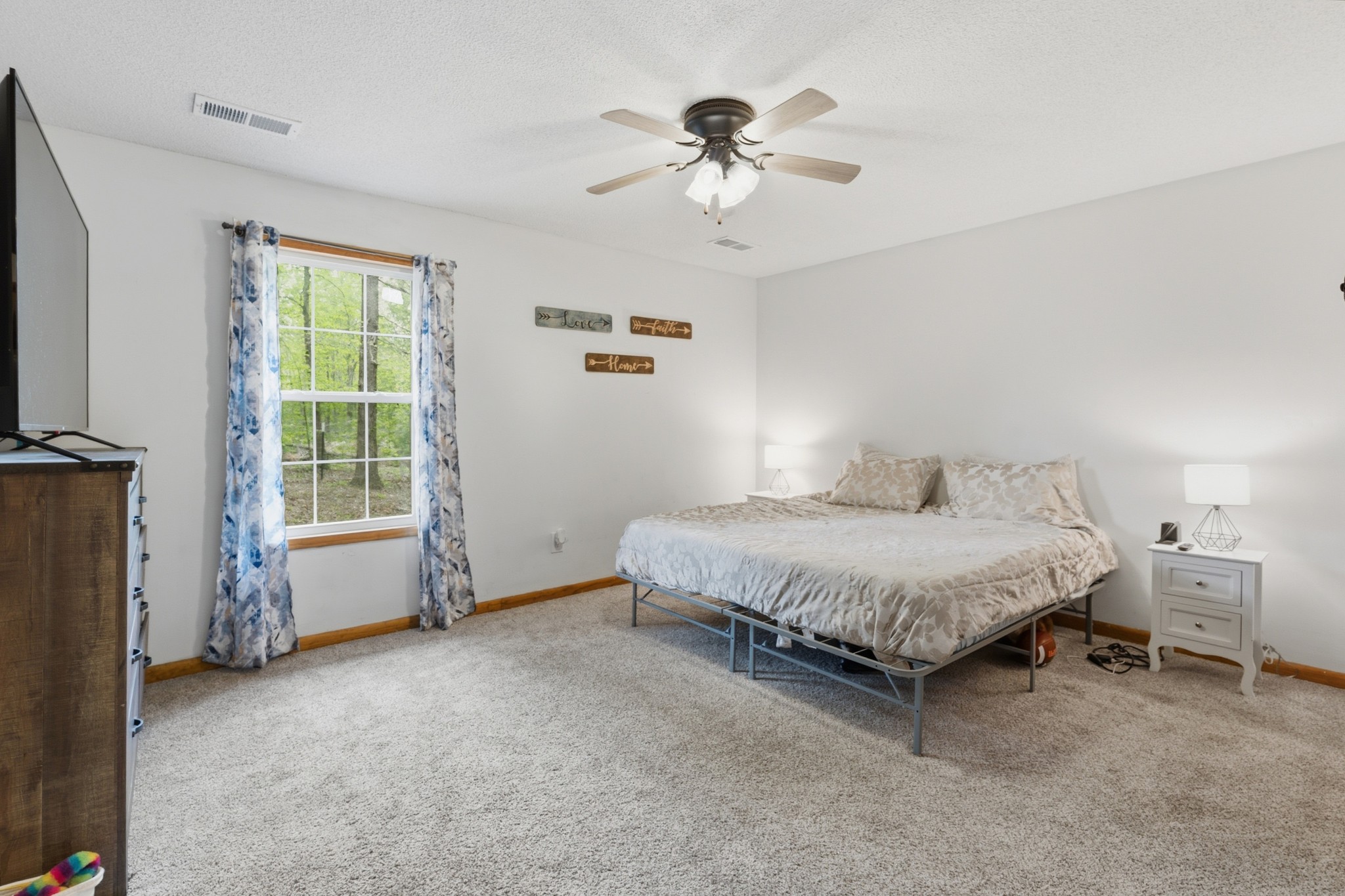 71 Periwinkle Path Leoma TN 38468