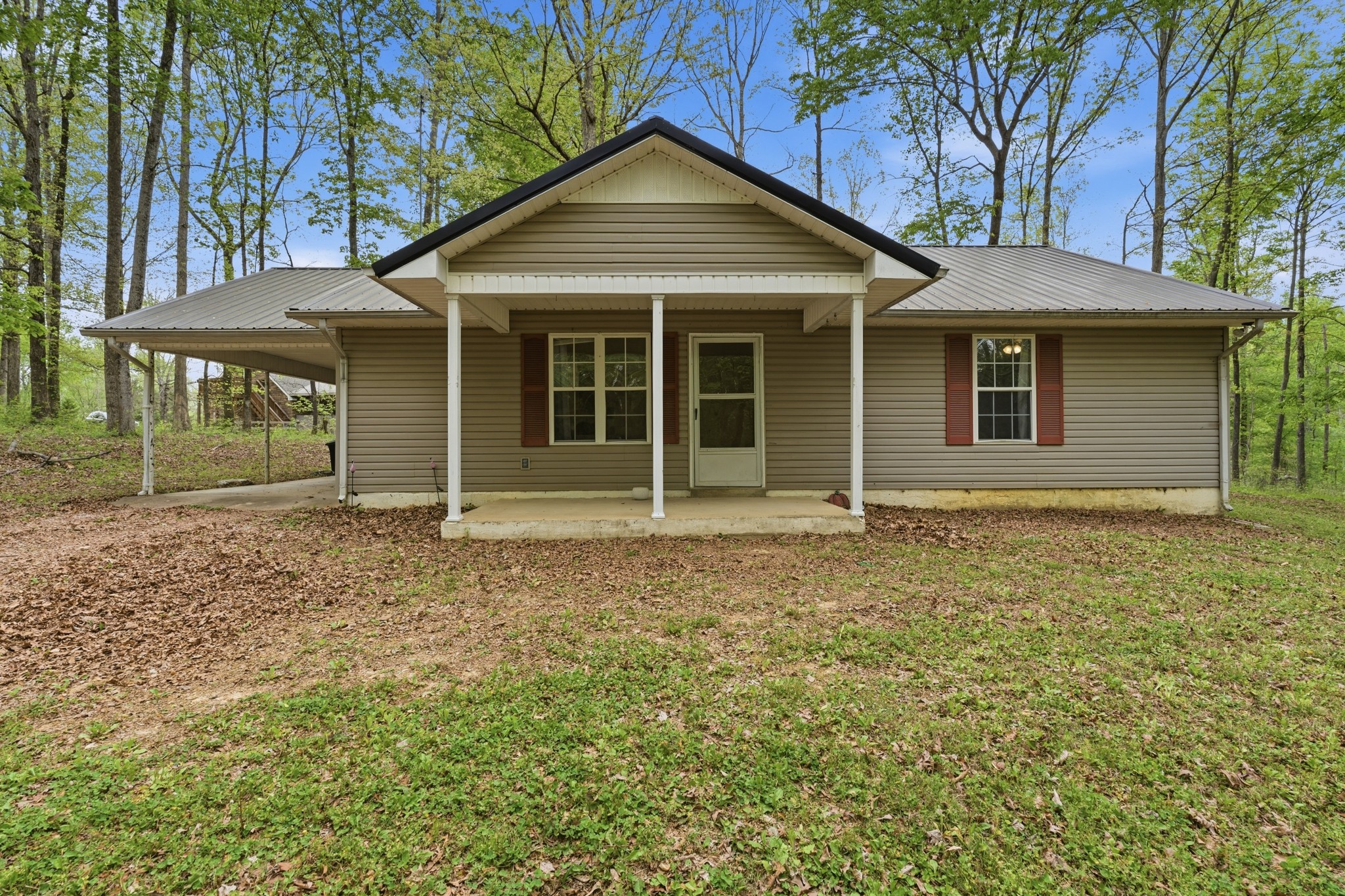 71 Periwinkle Path Leoma TN 38468