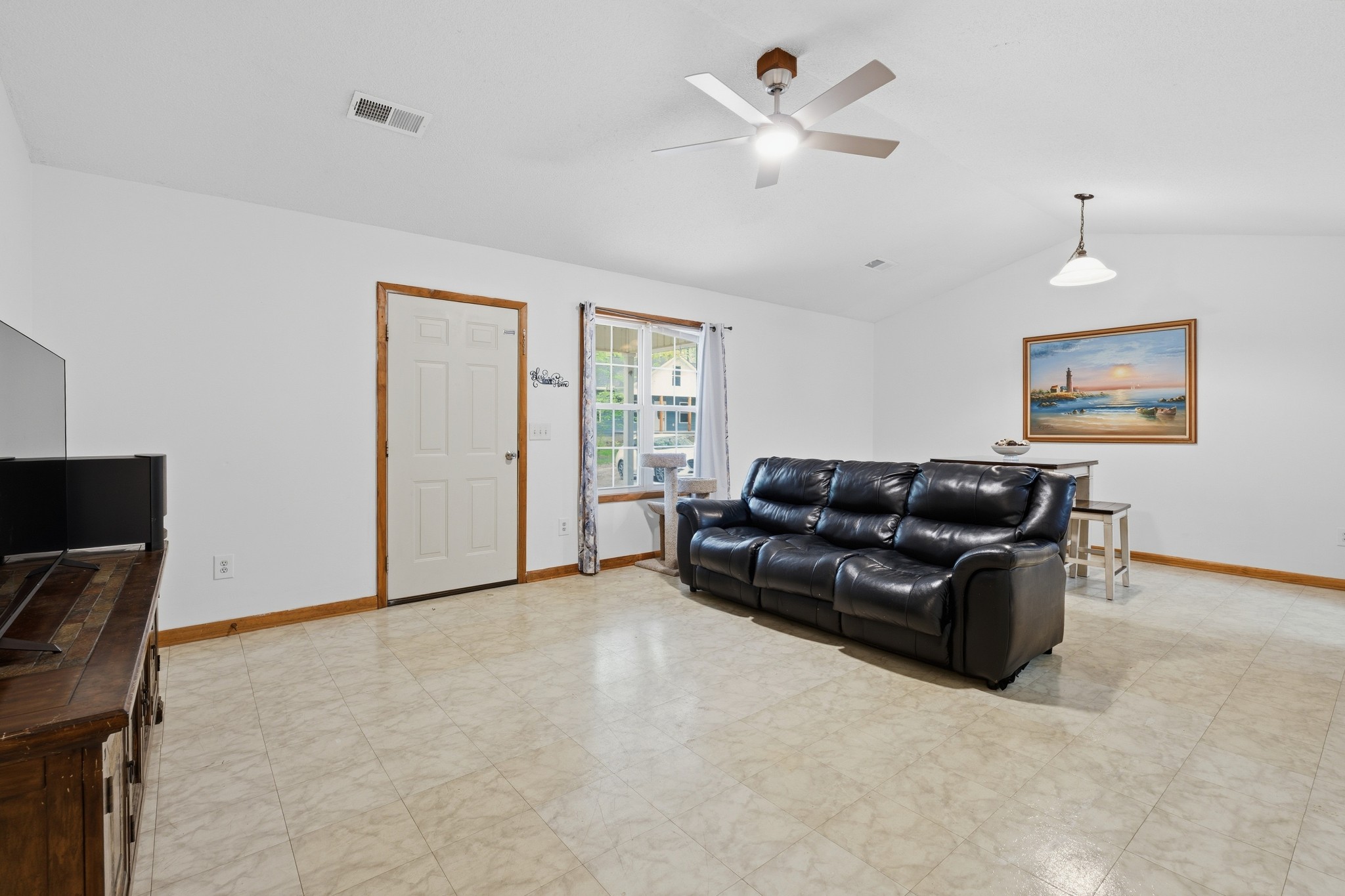 71 Periwinkle Path Leoma TN 38468