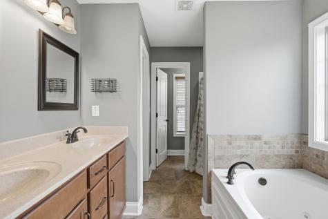 3616 Fox Den Lane Clarksville TN 37040