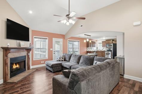 3616 Fox Den Lane Clarksville TN 37040