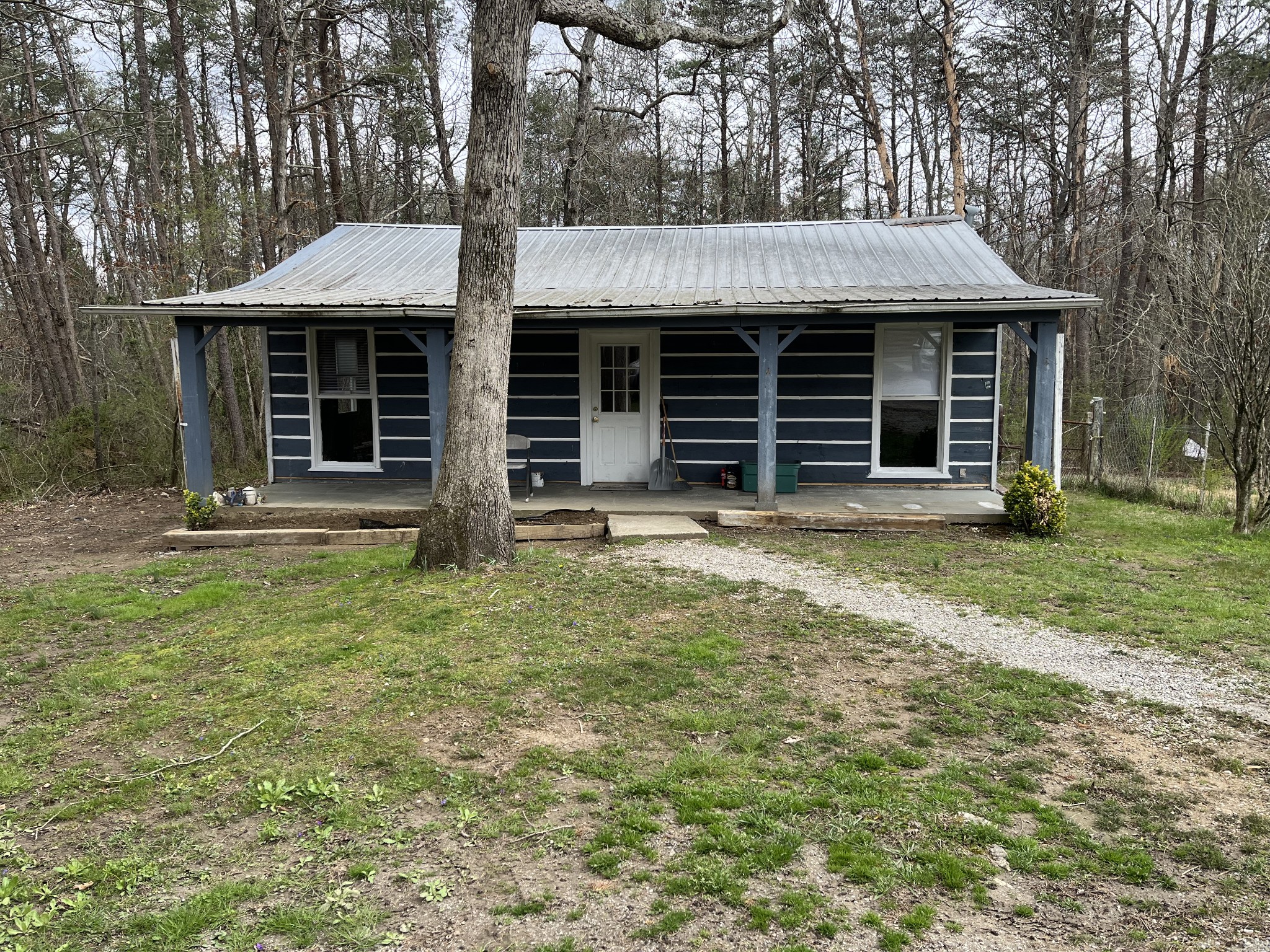 829 Sr 399 Palmer TN 37365