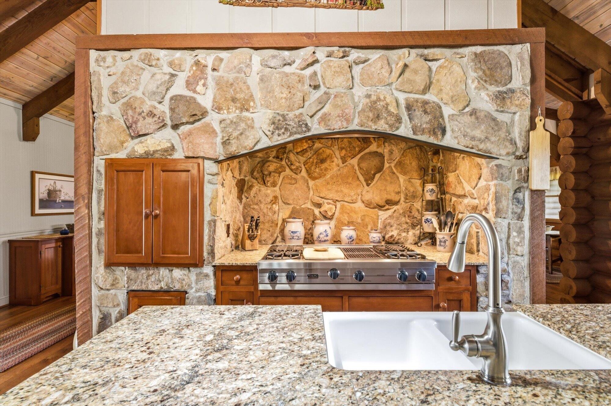 209 County Road 576 Englewood TN 37329
