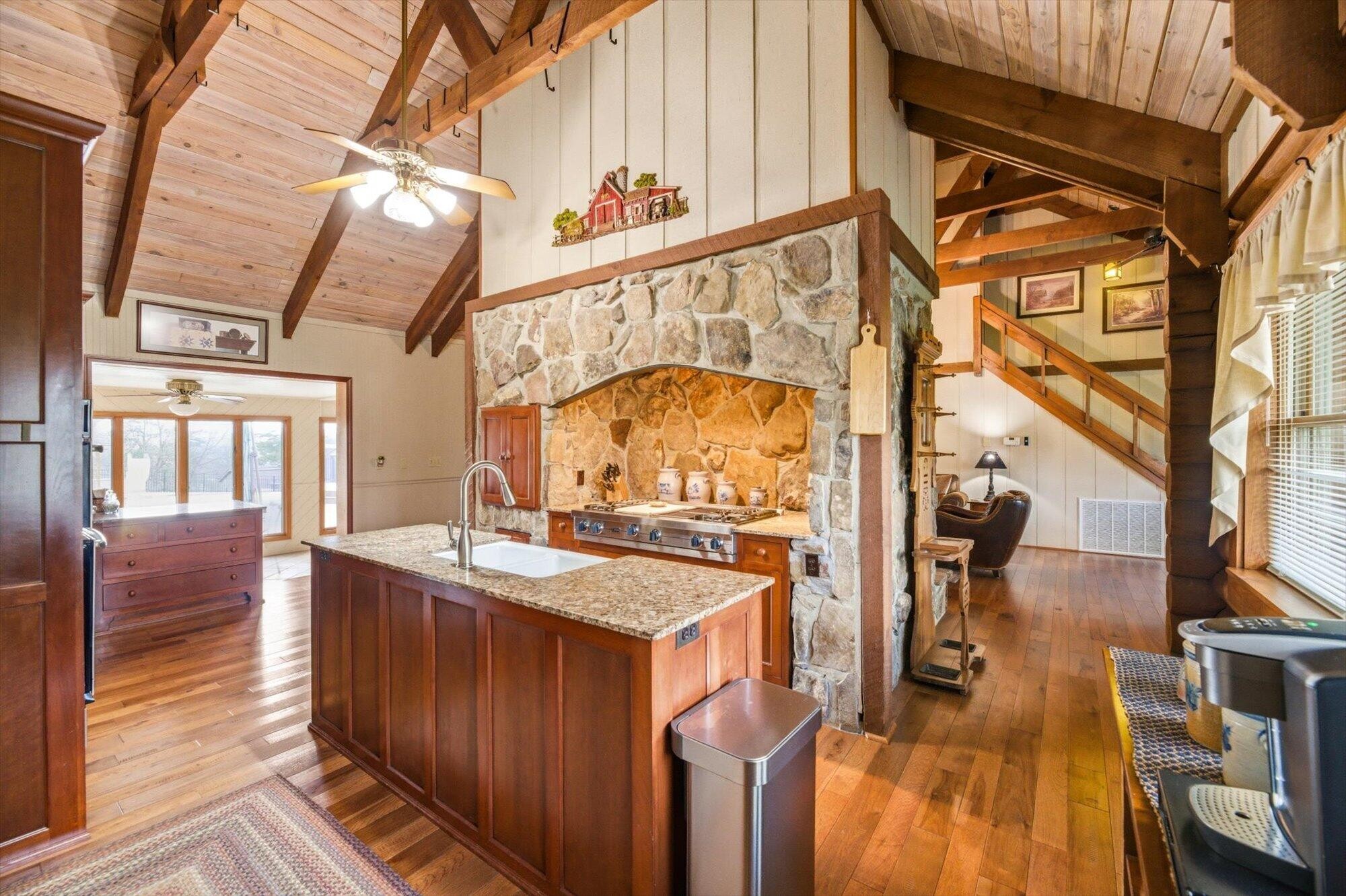 209 County Road 576 Englewood TN 37329