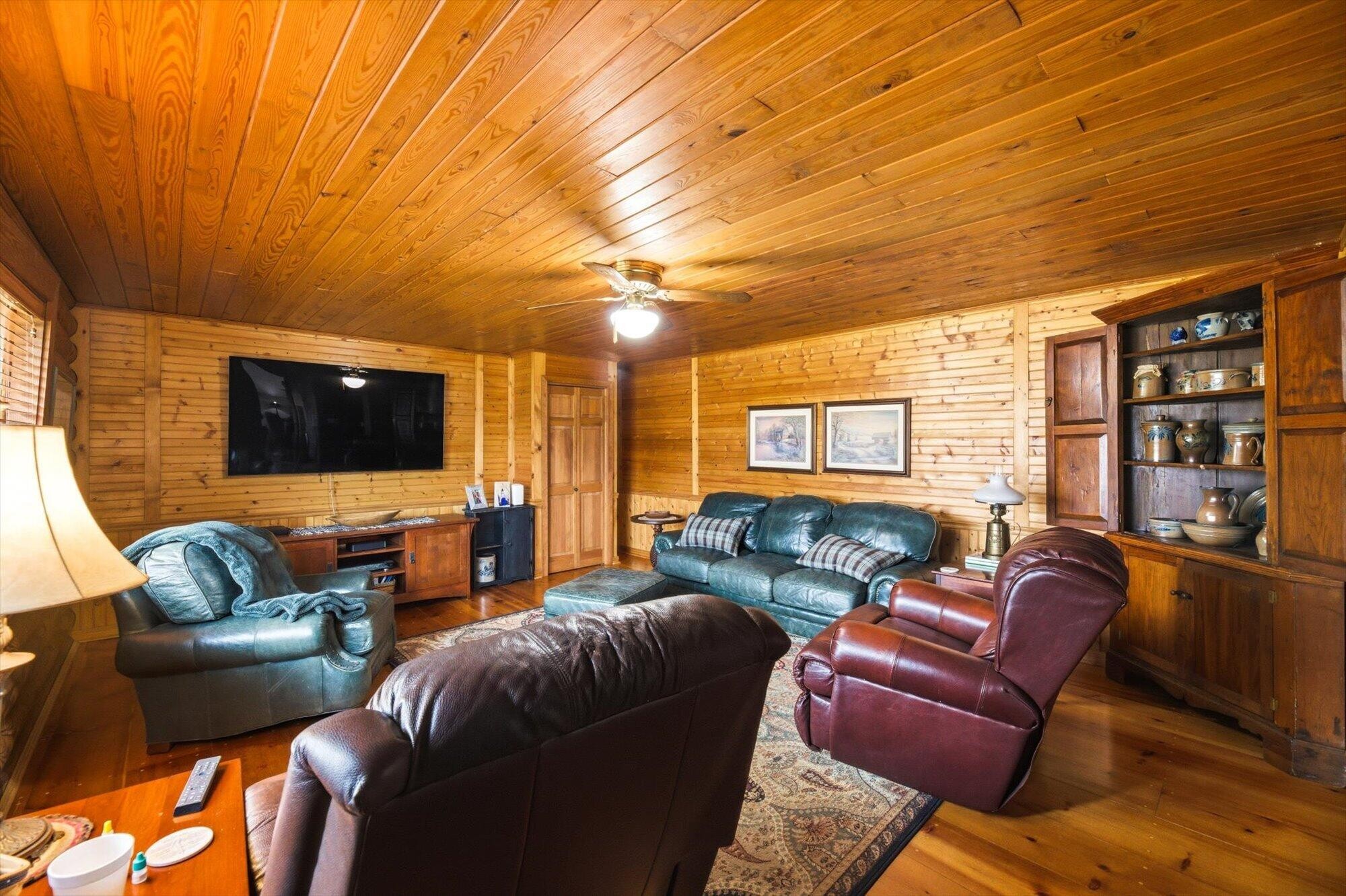 209 County Road 576 Englewood TN 37329