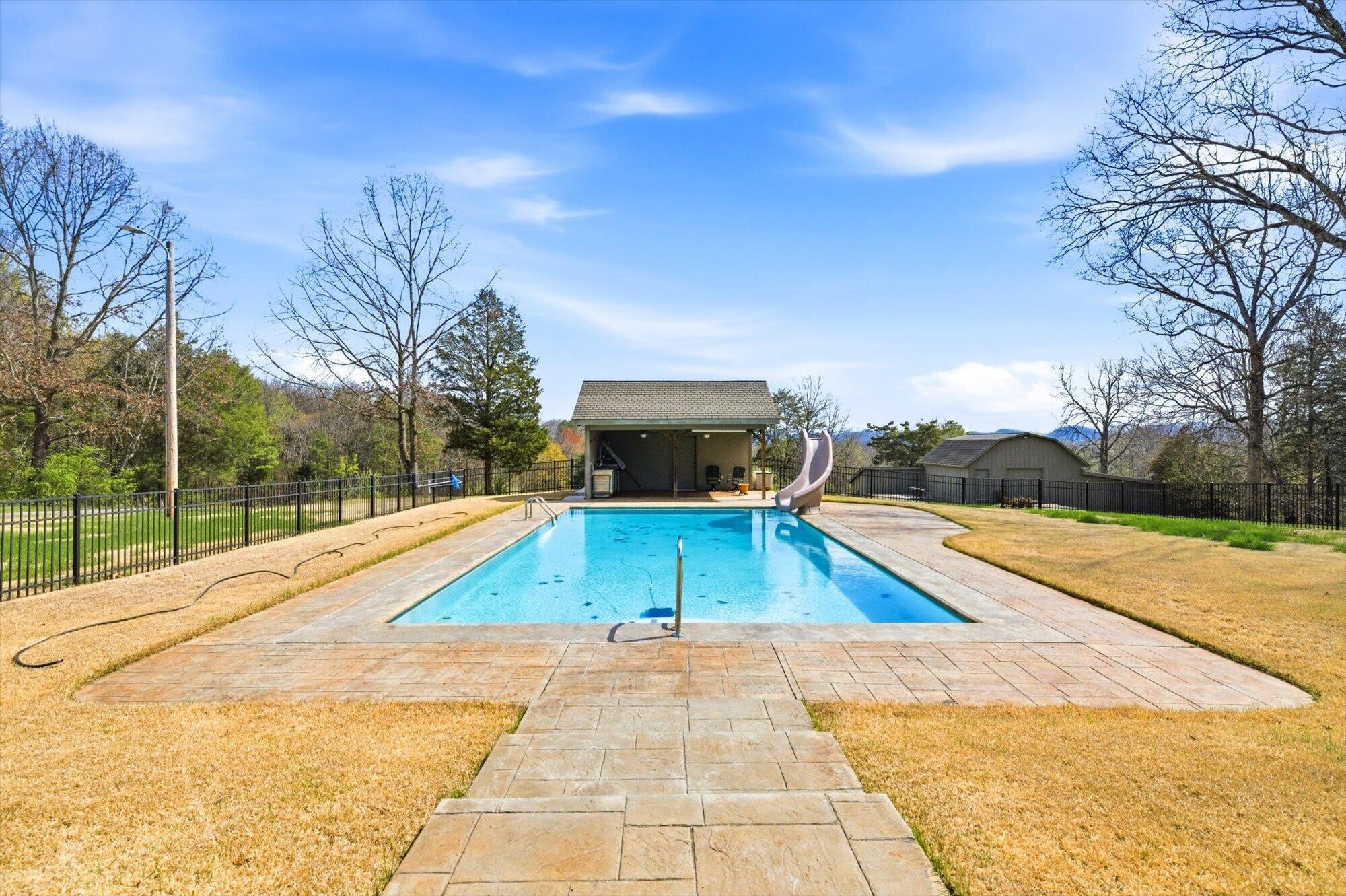 209 County Road 576 Englewood TN 37329