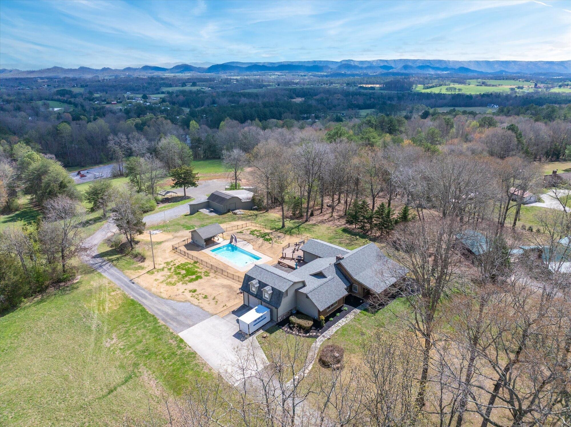 209 County Road 576 Englewood TN 37329