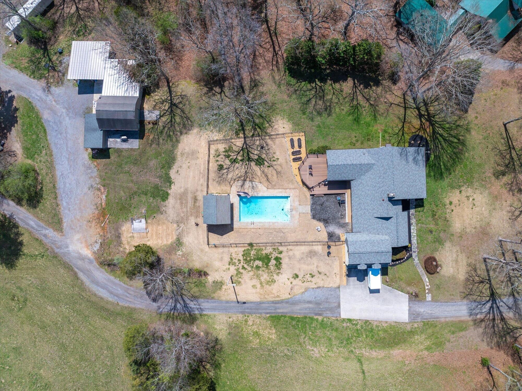 209 County Road 576 Englewood TN 37329
