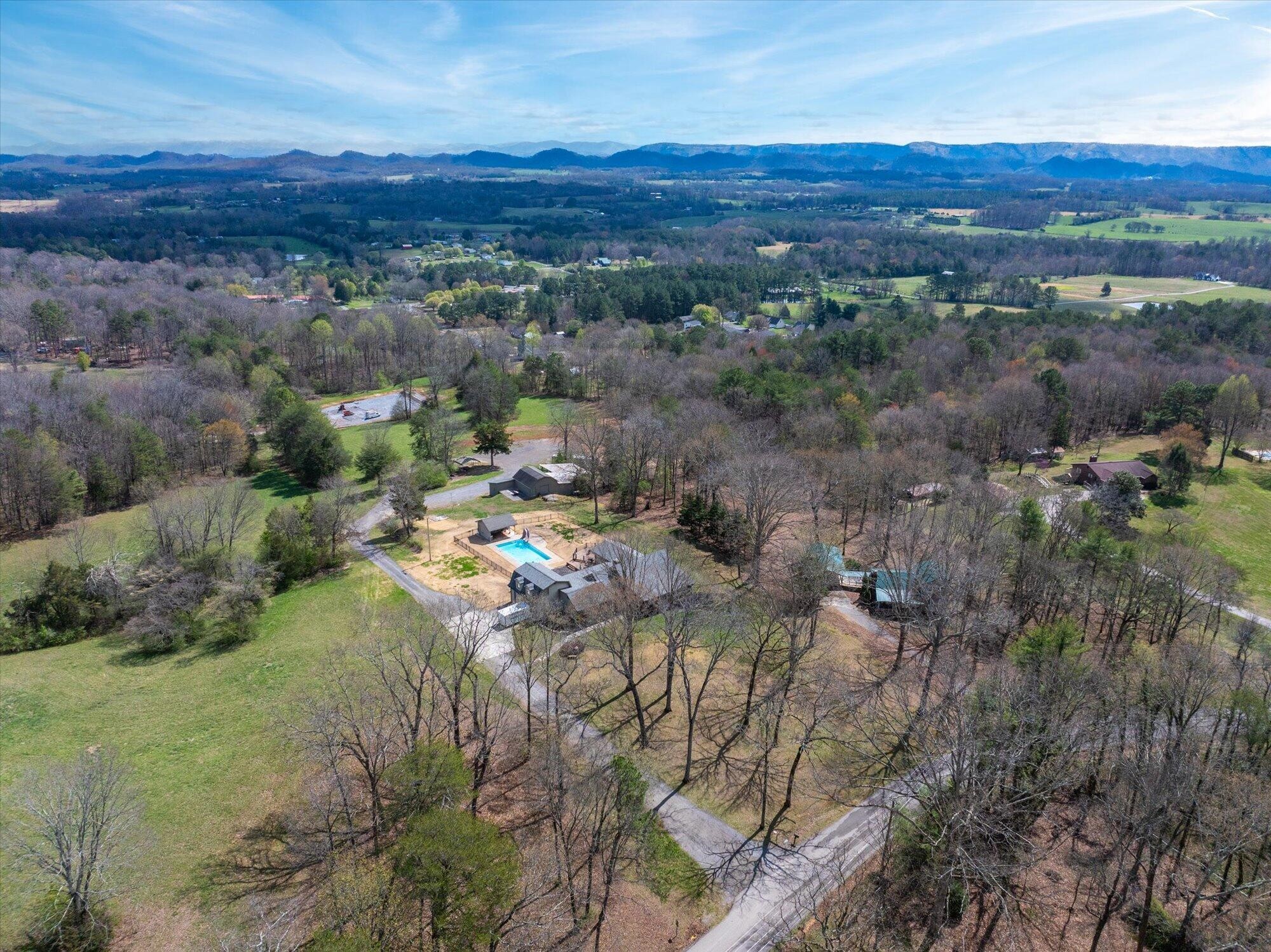 209 County Road 576 Englewood TN 37329