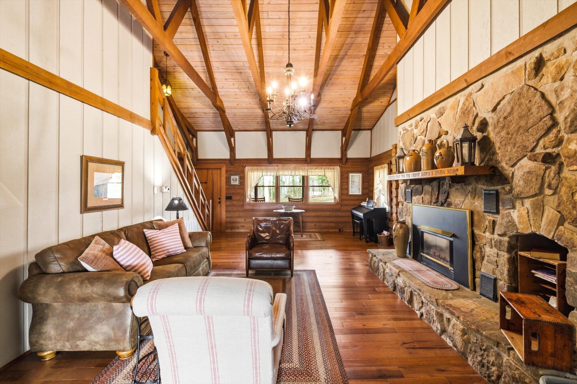 209 County Road 576 Englewood TN 37329