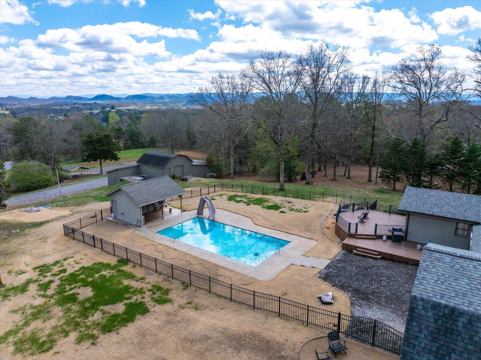 209 County Road 576 Englewood TN 37329