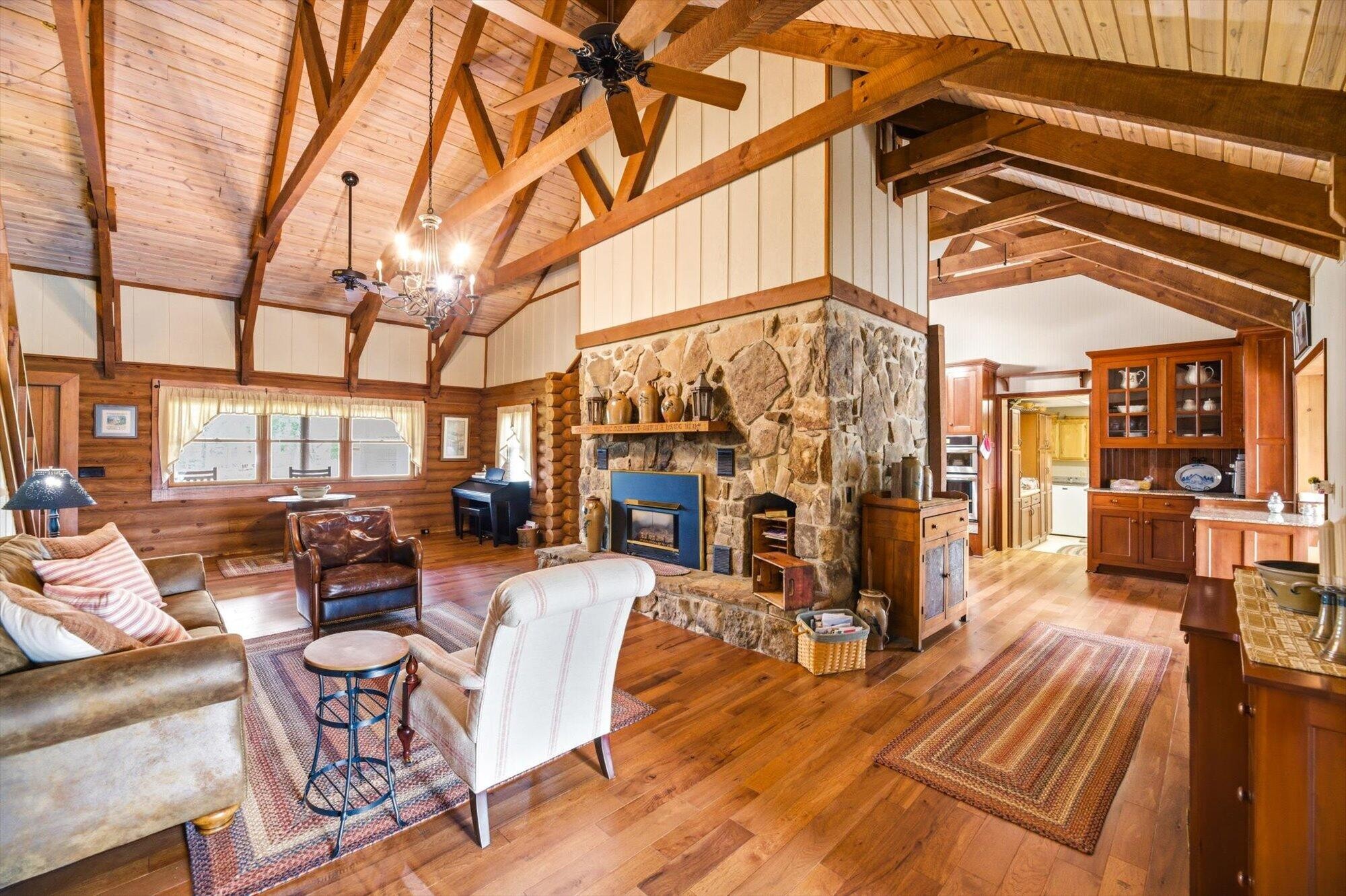 209 County Road 576 Englewood TN 37329