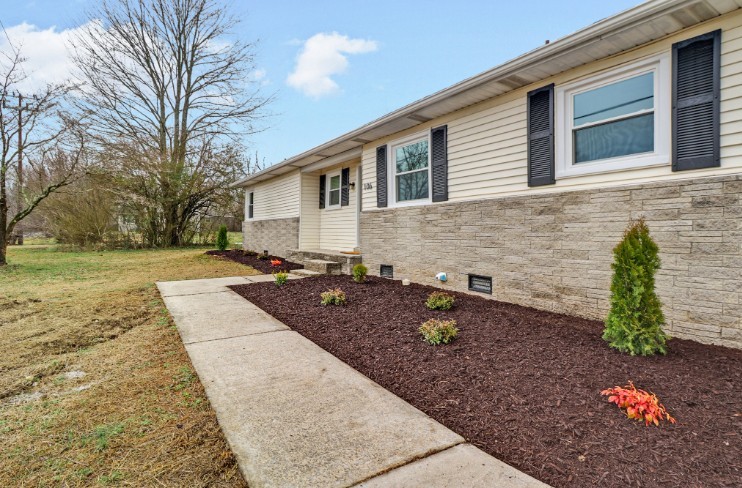 106 Dearman Street Smithville TN 37166