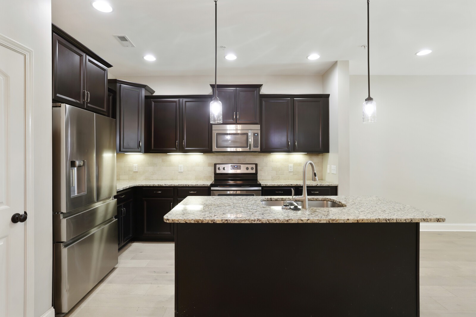 345 Coronado Private Cirlce Hendersonville TN 37075