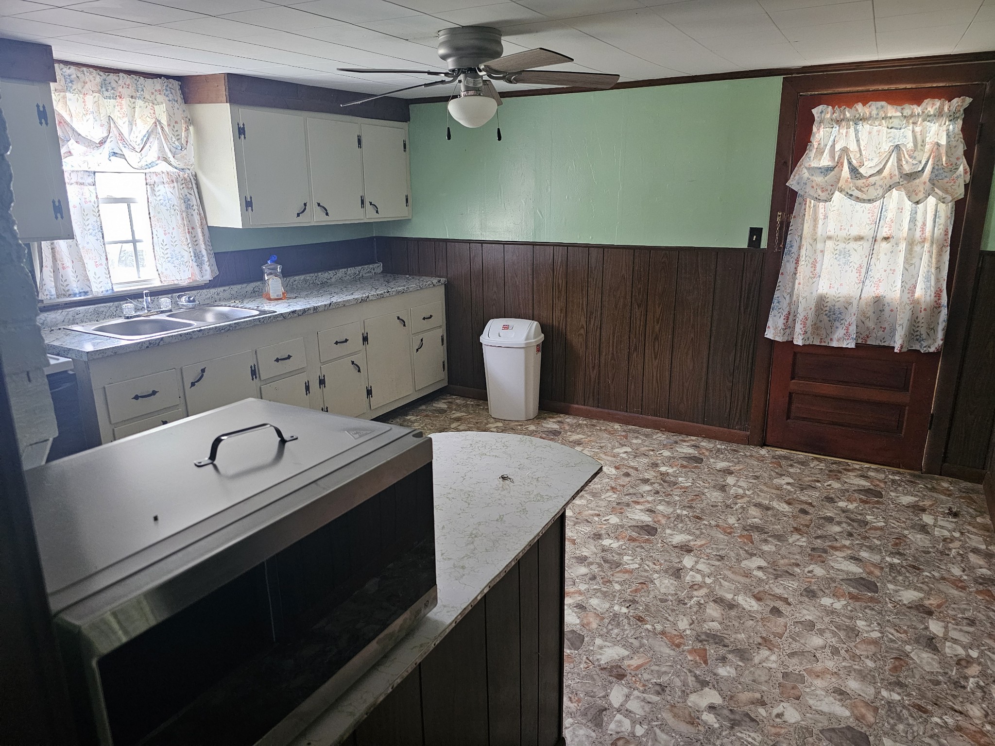 219 Vine Circle Loretto TN 38469