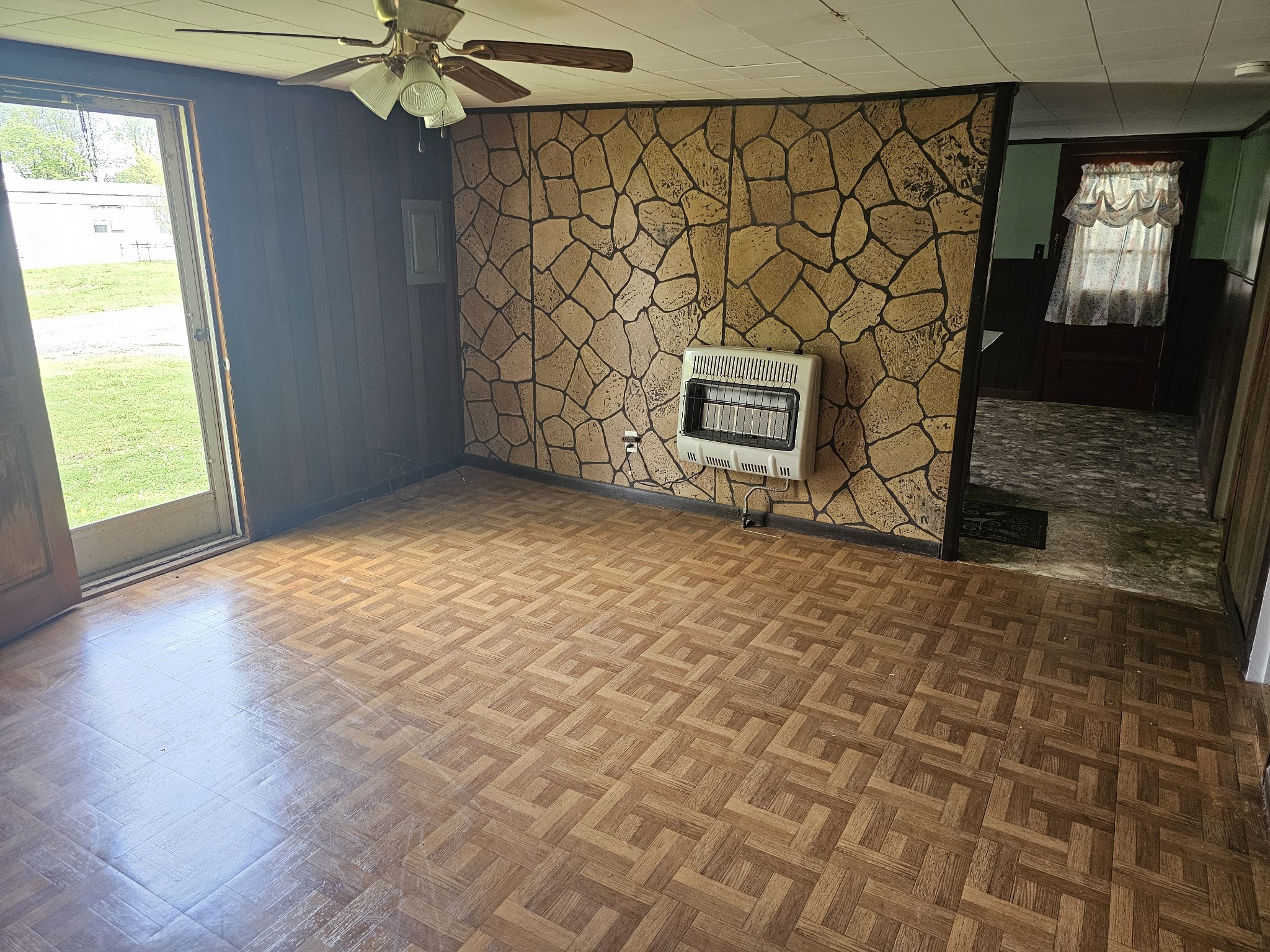 219 Vine Circle Loretto TN 38469