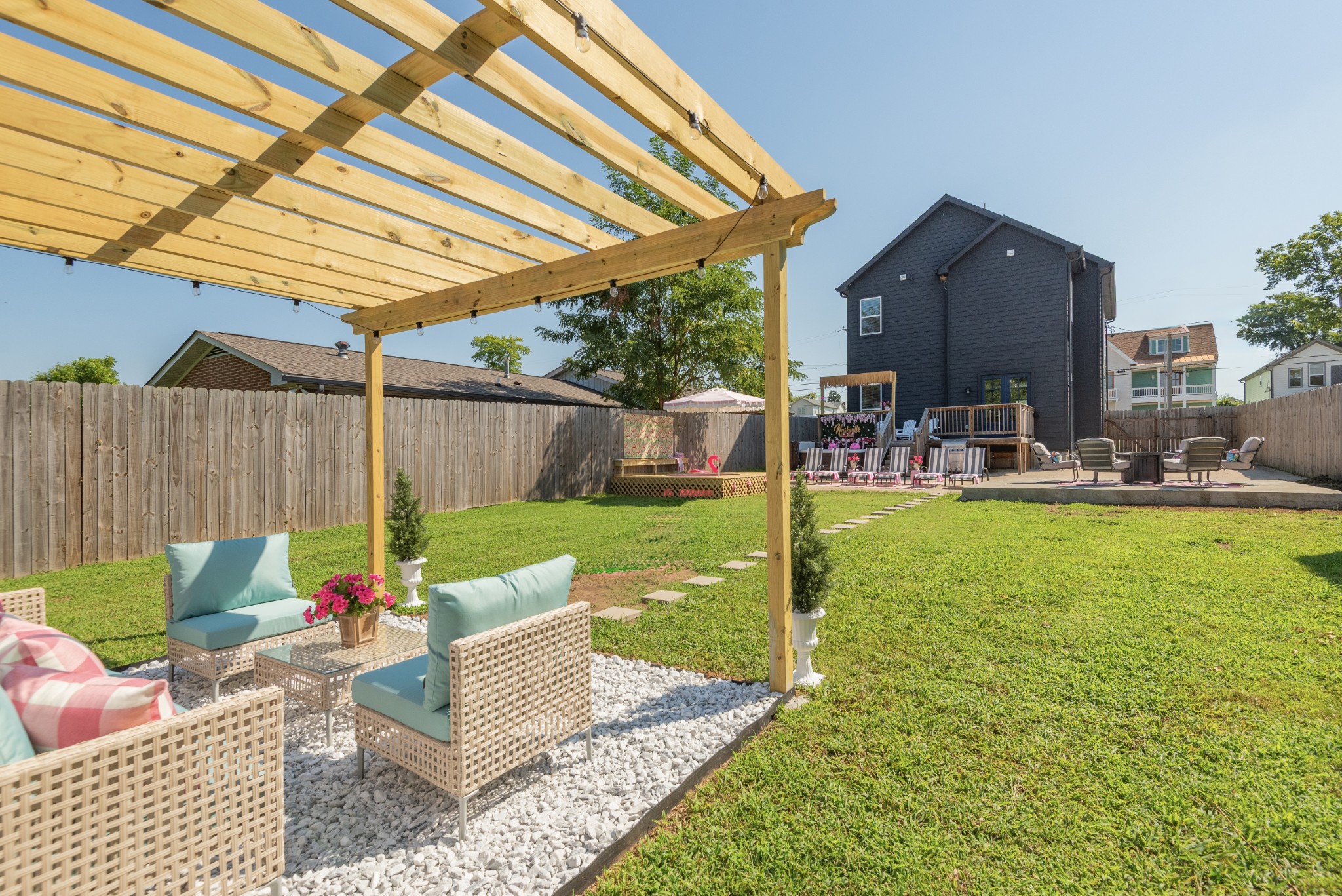 1527 23rd Ave, N Nashville TN 37208