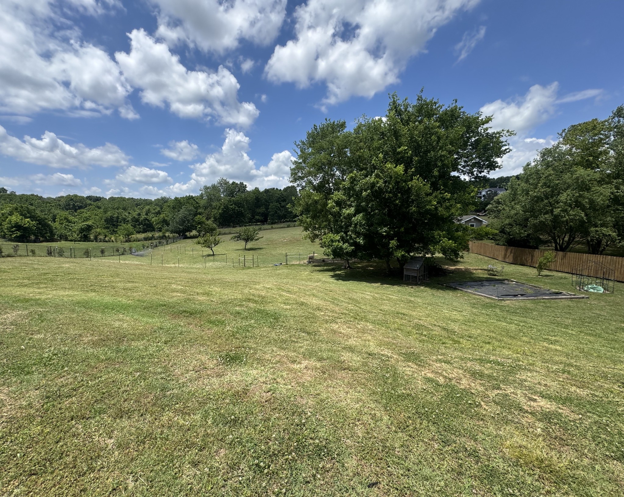 2195 Chester Harris Road Woodlawn TN 37191