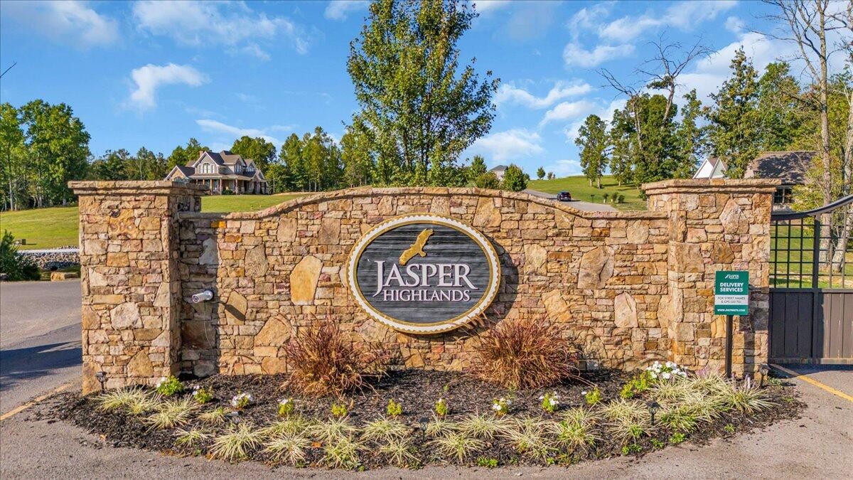 3200 Crockett Pointe Jasper TN 37347