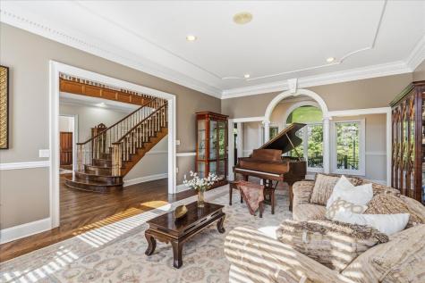 551 N Crest Court Chattanooga TN 37404