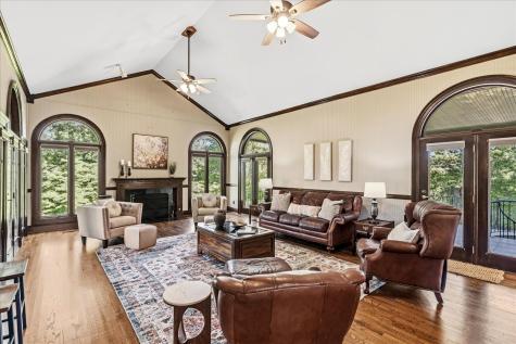 551 N Crest Court Chattanooga TN 37404