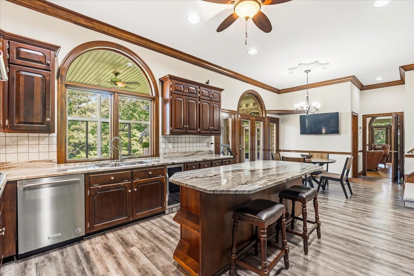 551 N Crest Court Chattanooga TN 37404