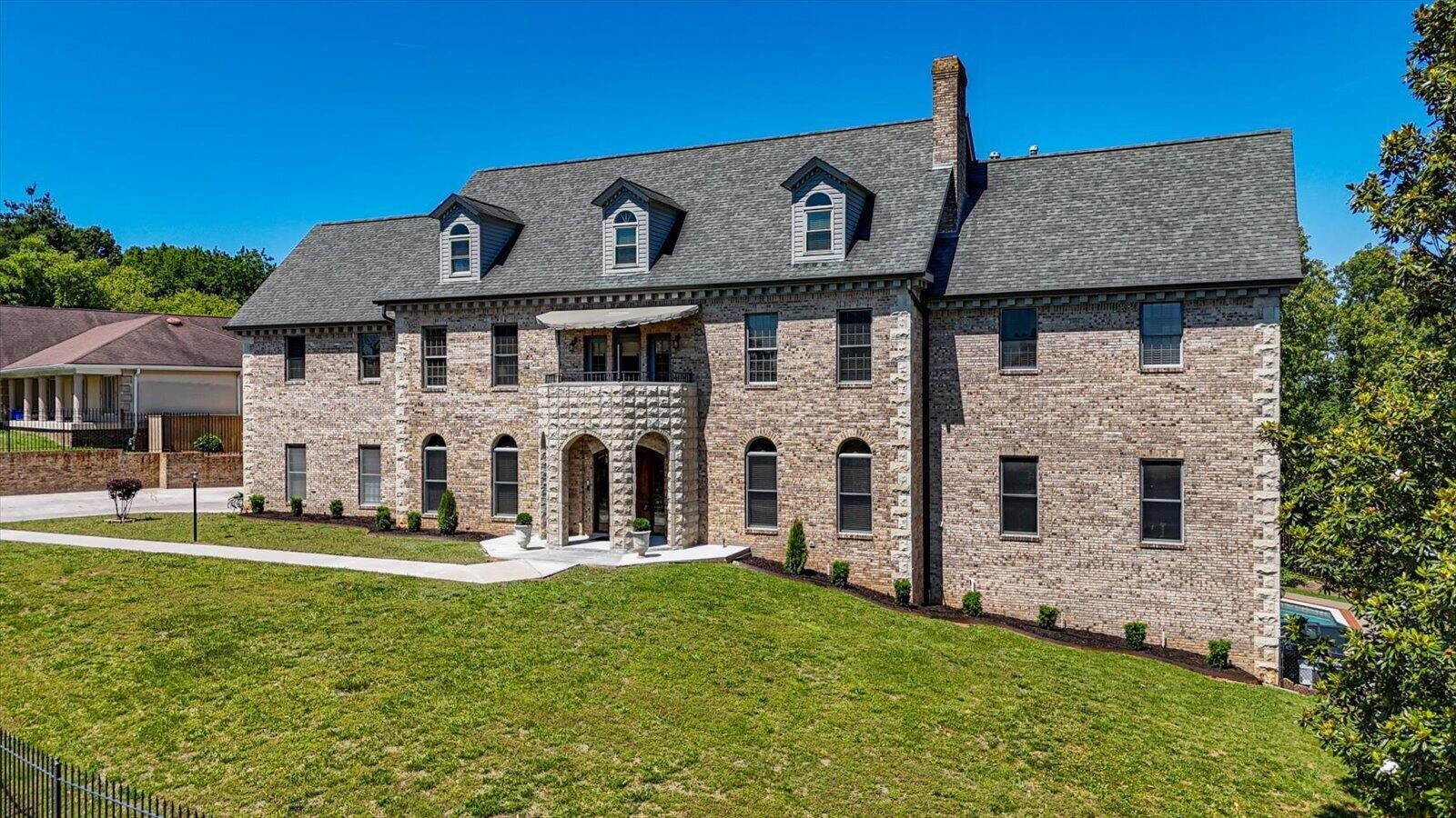 551 N Crest Court Chattanooga TN 37404