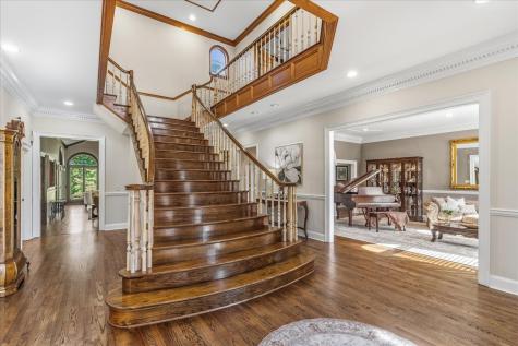 551 N Crest Court Chattanooga TN 37404