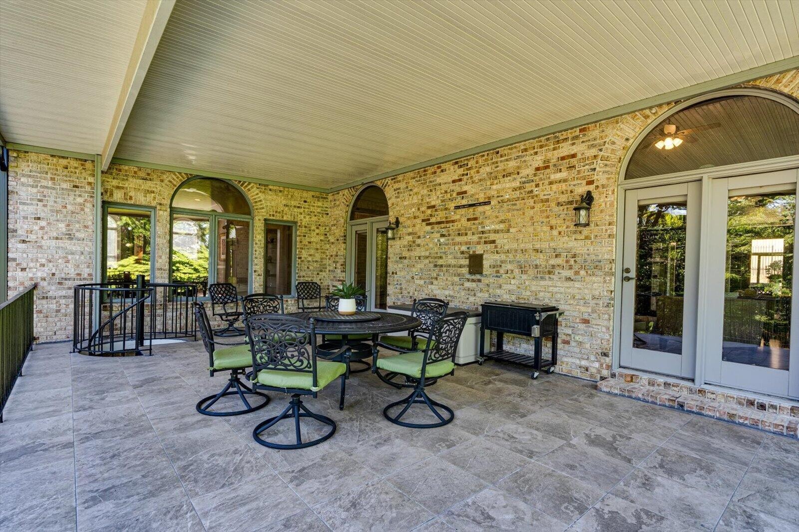 551 N Crest Court Chattanooga TN 37404